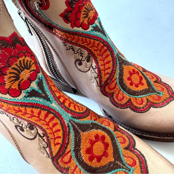 Corral Natural Tan Floral Embroidered Leather Ankle Boots Western Cowboy 6.5 - Picture 6 of 15